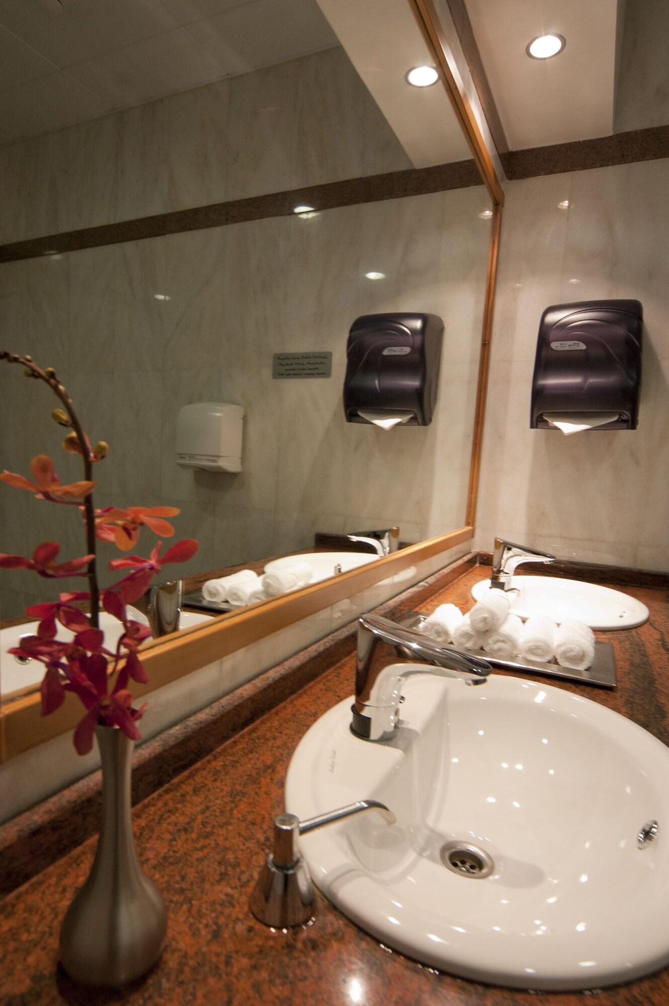 Ayla Hotel Al Ain Ngoại thất bức ảnh